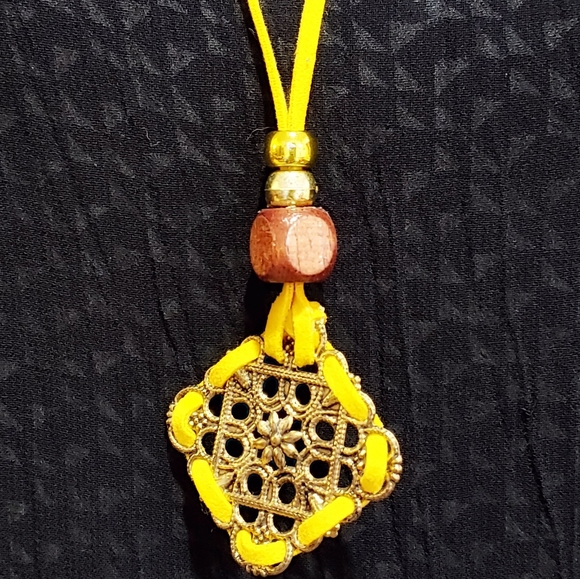 247N172 Handmade Gold Leather Necklace - Picture 2 of 6